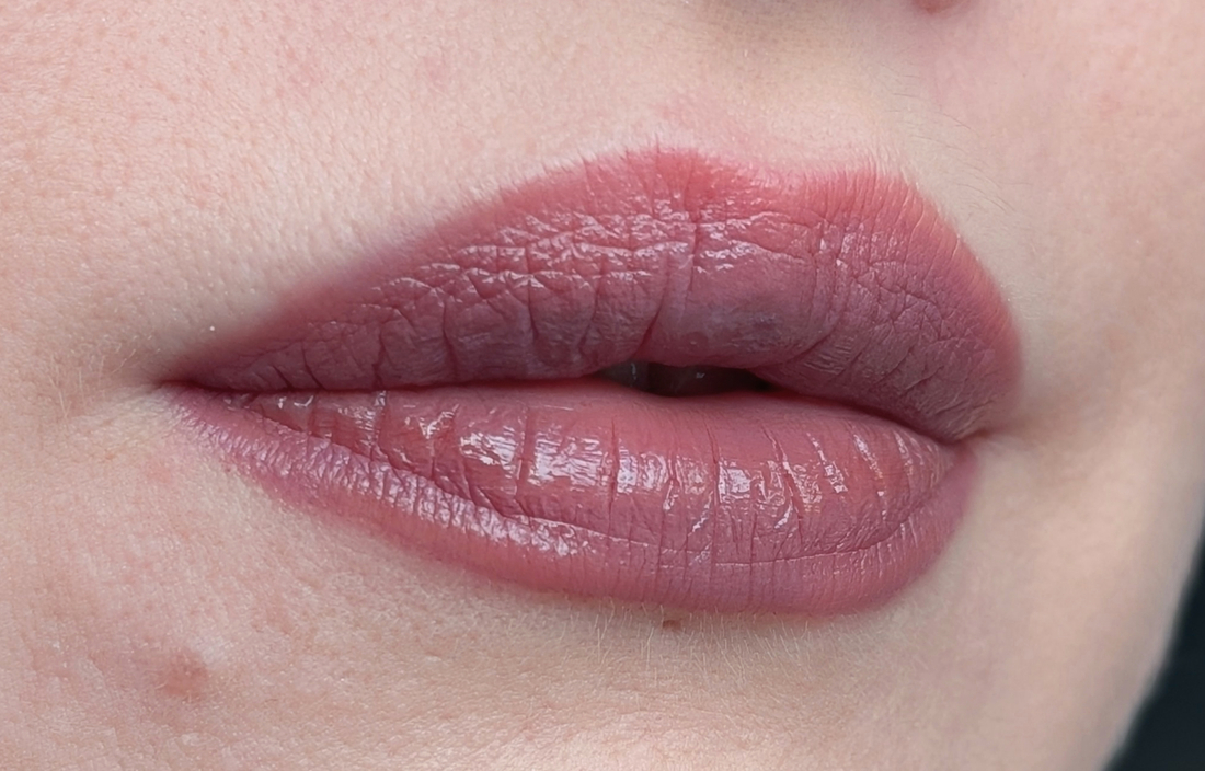 Chupa Chups Blueberry Yogurt, один слой, дневной свет