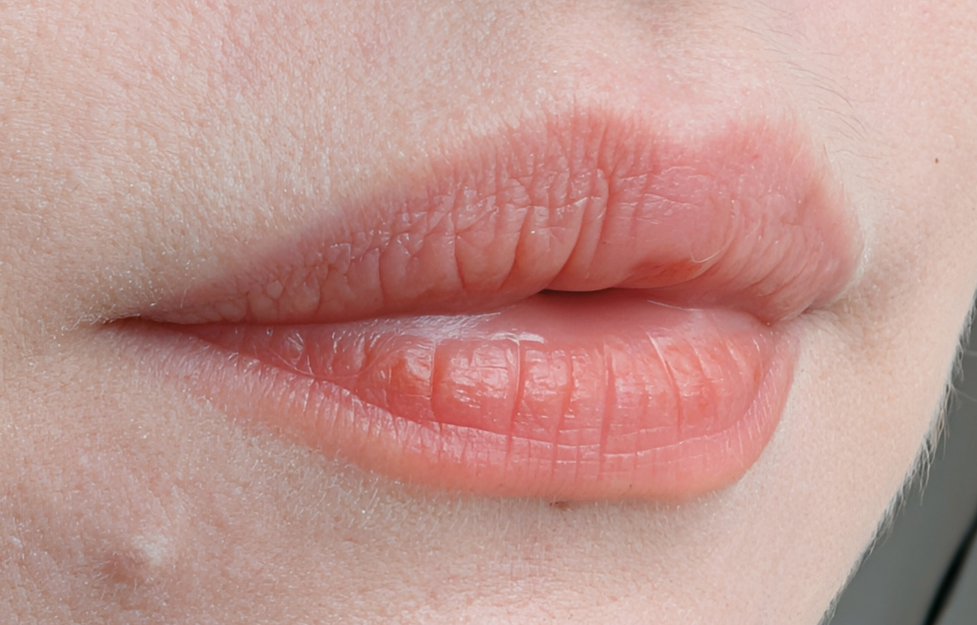 Chupa Chups Blueberry Yogurt, тинт, дневной свет