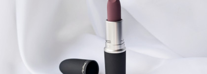 MAC Powder Kiss Lipstick 932 Kinda Soar-ta