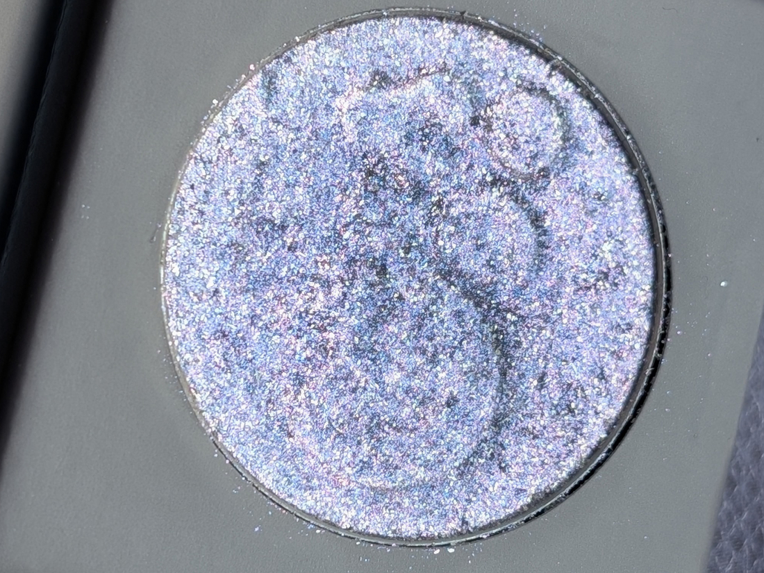 Ne Blednaya Magic Dust Lilac Silver, дневной свет