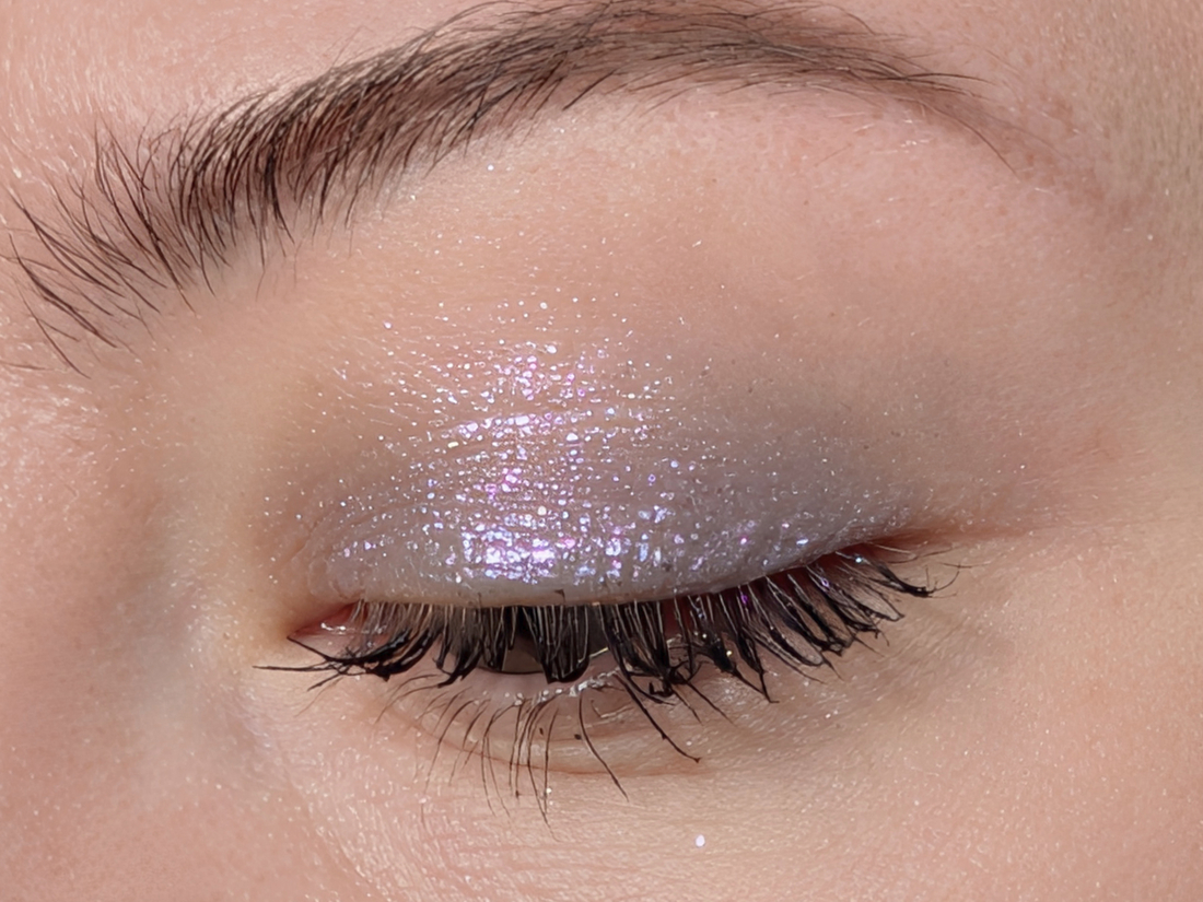 Ne Blednaya Magic Dust Lilac Silver, плотный слой, солнце