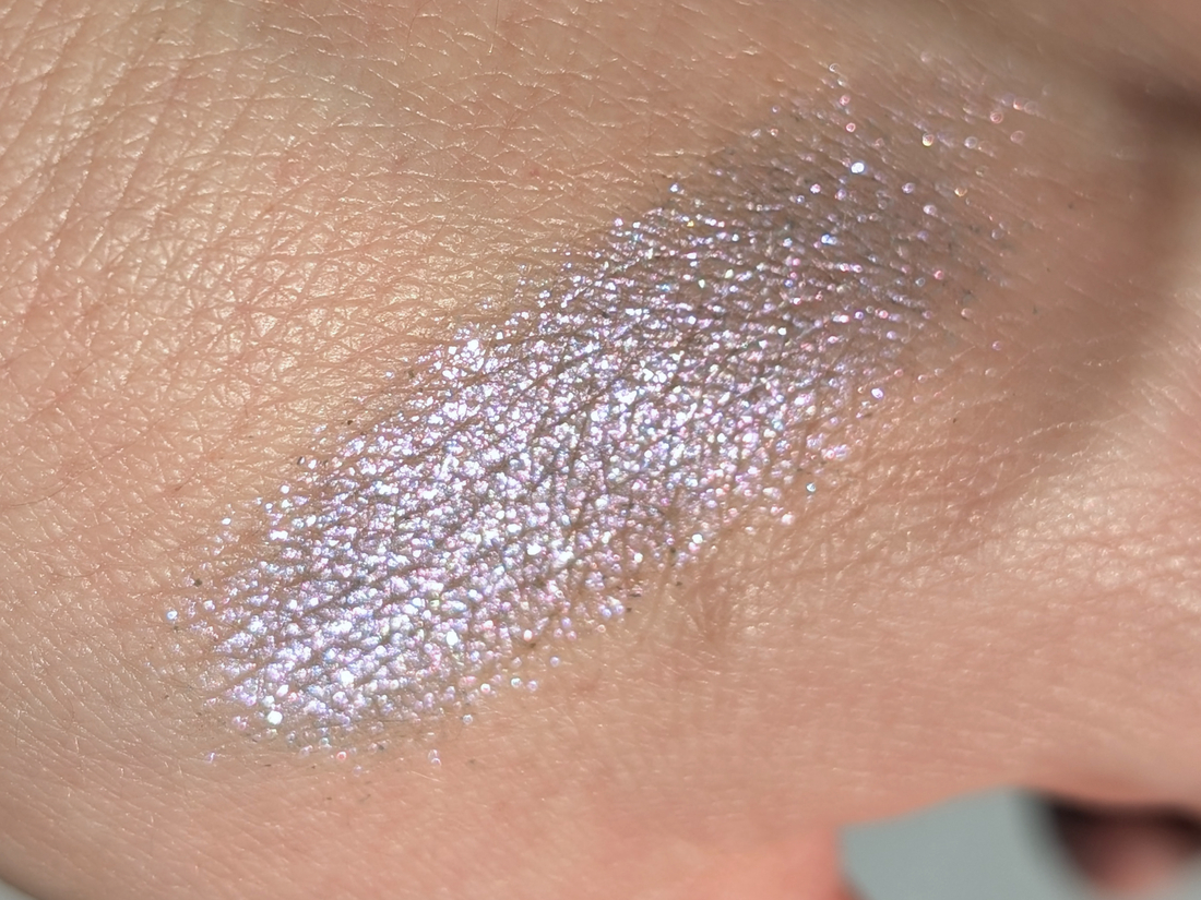 Ne Blednaya Magic Dust Lilac Silver, плотный слой, мягое солнце