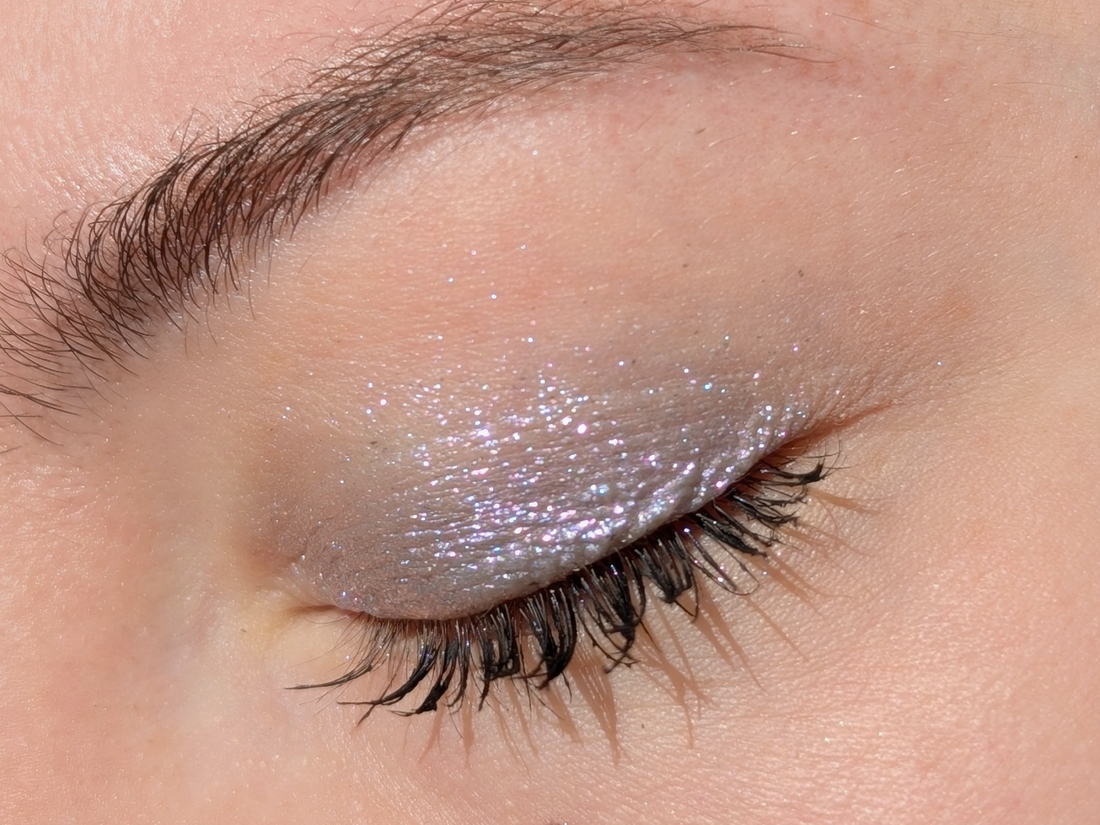 Ne Blednaya Magic Dust Lilac Silver, плотный слой, солнце