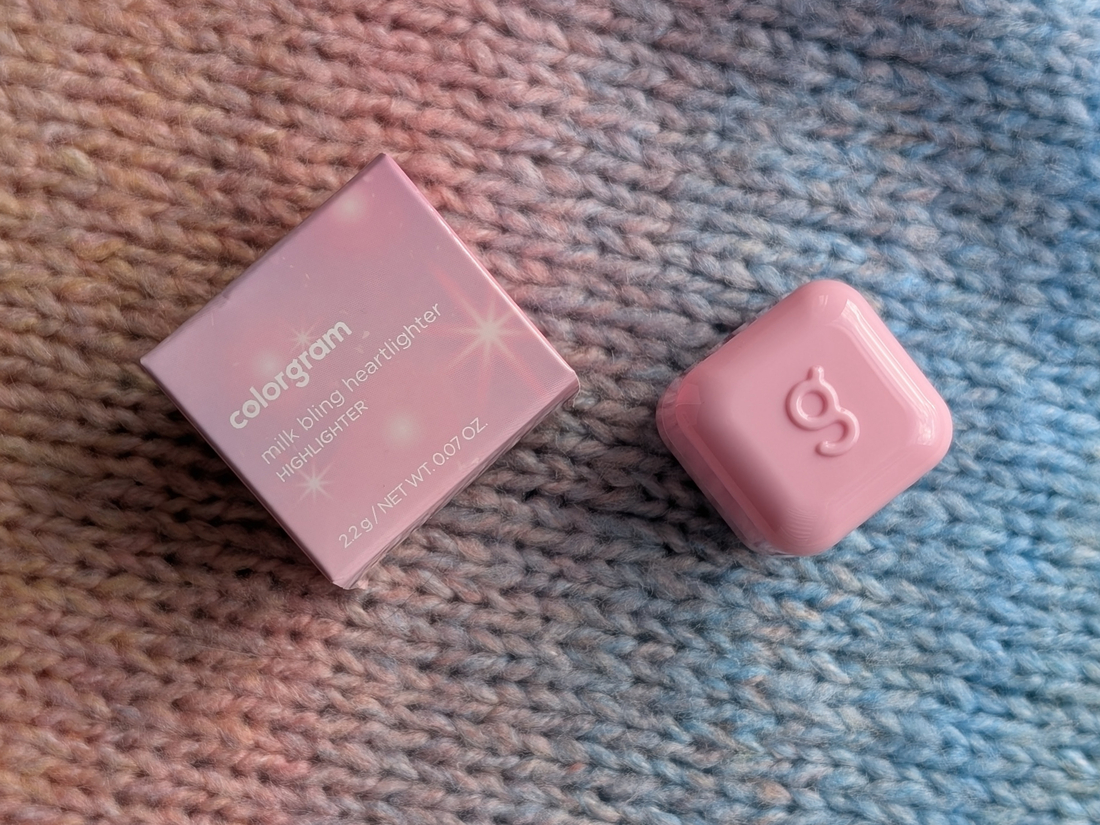 Colorgram Milk Bling Heartlighter 02 Pink Heart