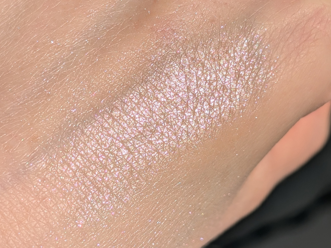 Colorgram Milk Bling Heartlighter 02 Pink Heart, солнце