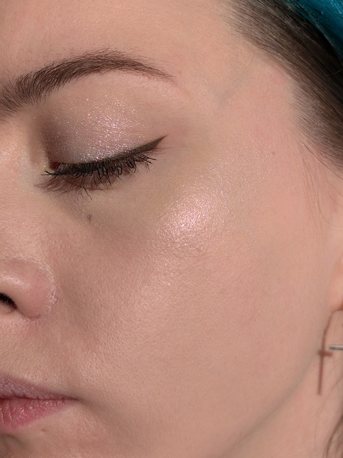 Colorgram Milk Bling Heartlighter 02 Pink Heart, яркое солнце