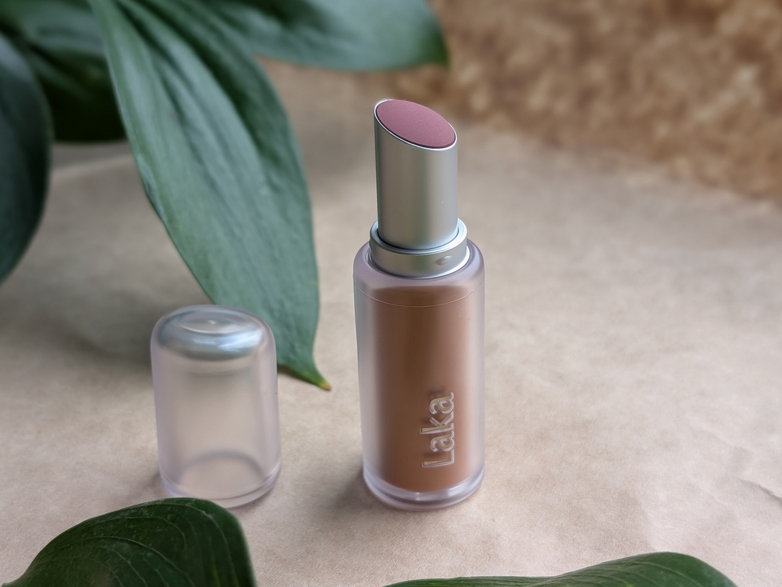 Laka Bulky Matte Lipstick 410 Bold Berry