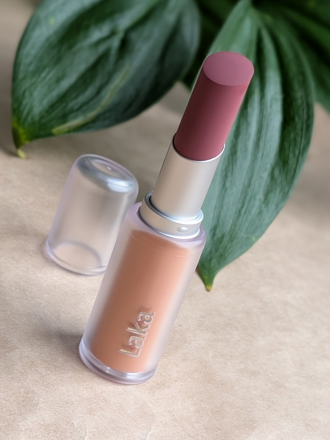 Laka Bulky Matte Lipstick 410 Bold Berry