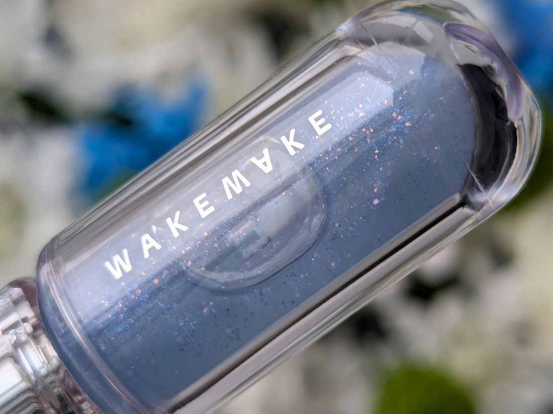 Wakemake Dewy Gel Maxi Gloss 01 Spicy Martini, дневной свет