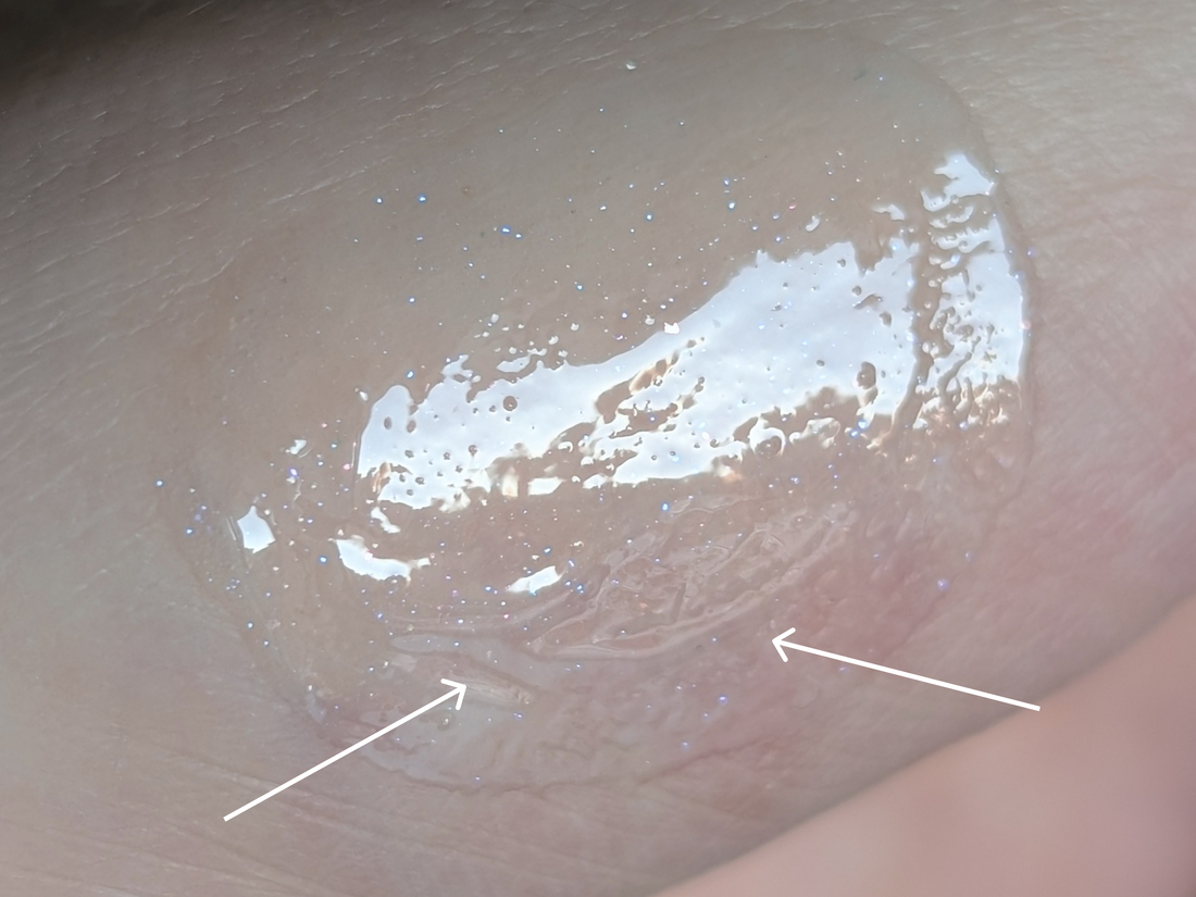 Wakemake Dewy Gel Maxi Gloss 01 Spicy Martini, яркий дневной свет