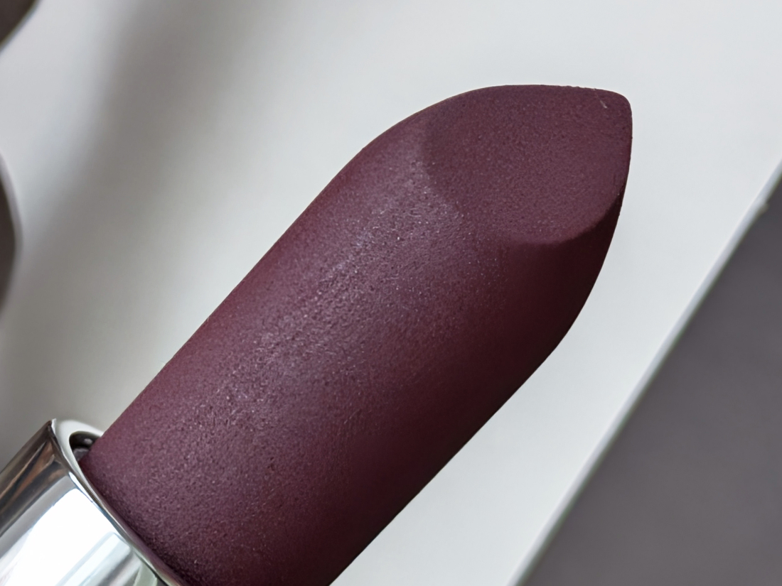 MAC Macximal Matte Lipstick 614 Smoked Purple