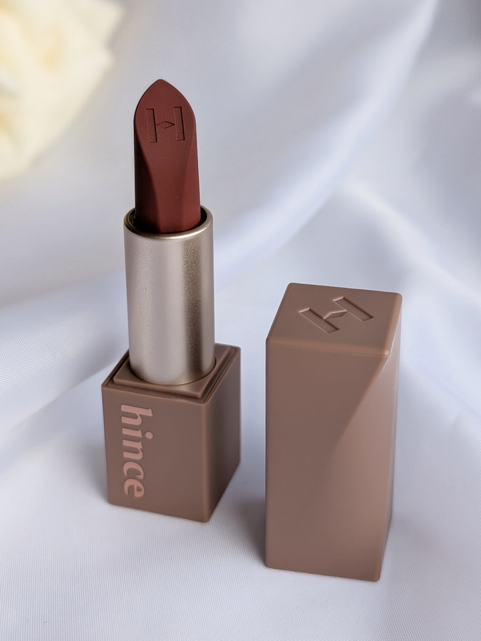 Hince Mood Enhancer Matte M010 Flair, дневной свет