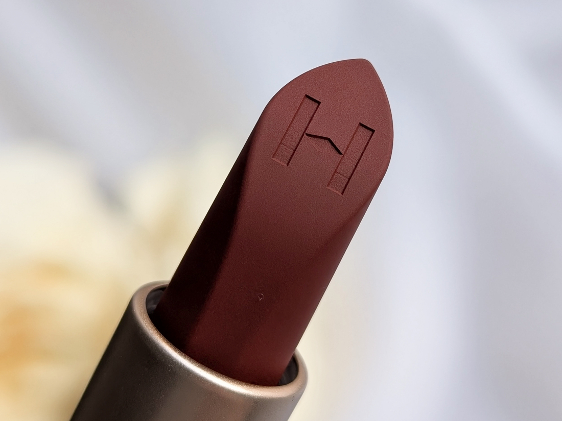 Hince Mood Enhancer Matte M010 Flair, дневной свет