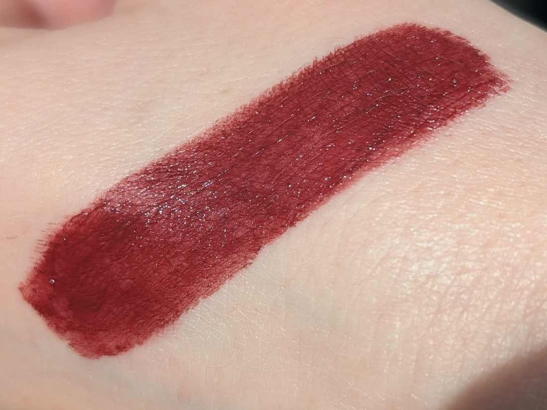 Hince Mood Enhancer Matte M010 Flair, несколько слоёв, солнце