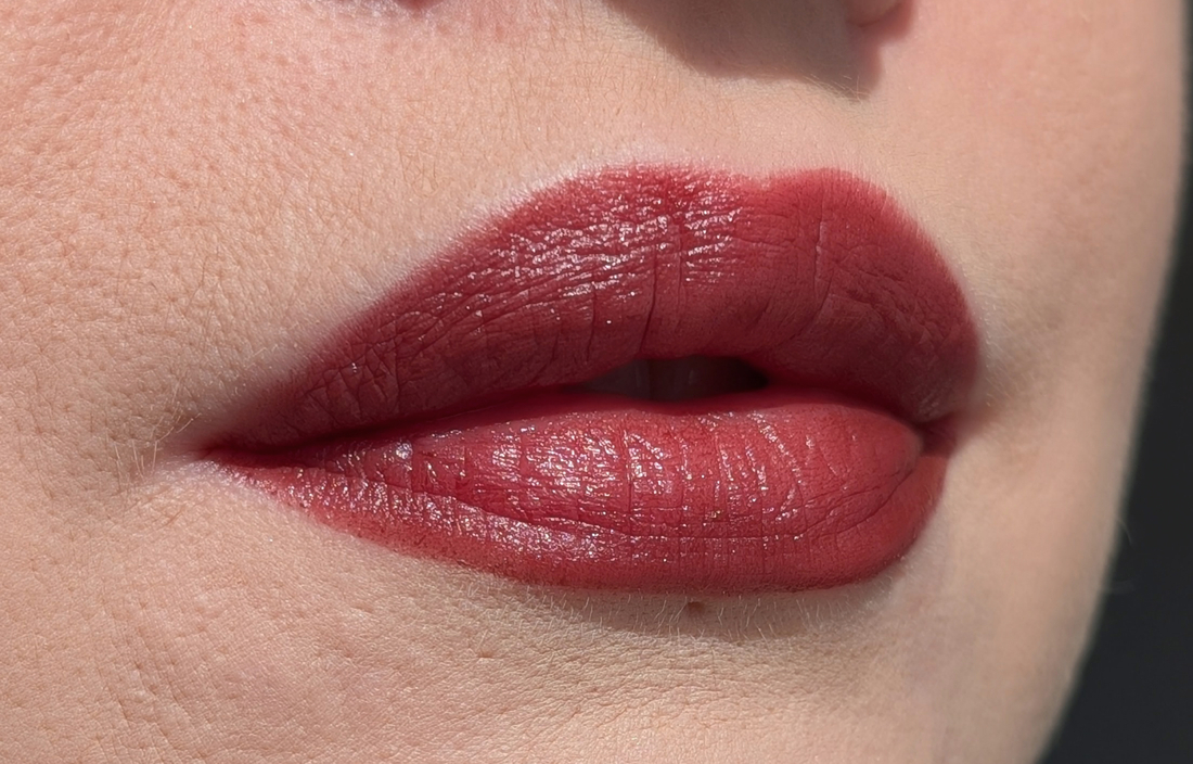 Hince Mood Enhancer Matte M010 Flair, 1 слой, солнце