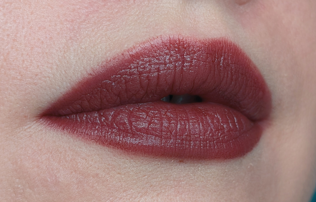 Hince Mood Enhancer Matte M010 Flair, 1,5 слоя, дневной свет