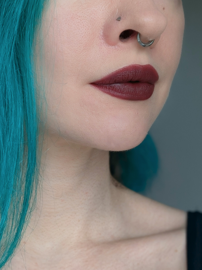 MAC Pretty Pleats!, один слой, дневной свет