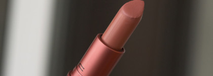 MAC matte lipstick Velvet Teddy – идеальный нюд или банальный беж?