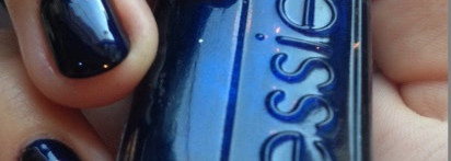 Essie, оттенок «Midnight cami» №697
