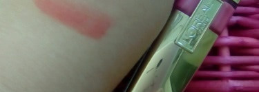 Он смог меня удивить. Блеск для губ L'Oreal Shine Caresse в оттенке 102 Romy