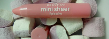 Полюбившаяся мне помада-бальзам Mini Sheer от Essence