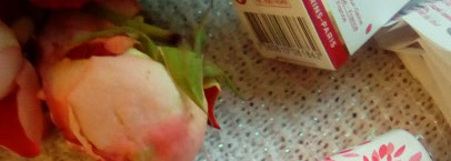 Милая игрушка - Clarins Joli Baume Eclat Du Jour