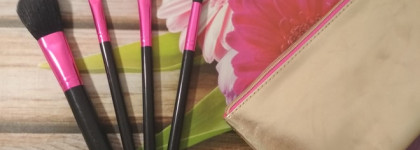 Sephora Gold Party Set of 4 Makeup Brushes