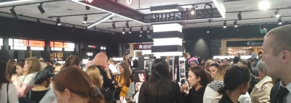 Открытие магазина Sephora в ТЦ Атриум