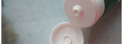 Мои средства Esfolio. Пилинг-скатка и коллагеновый мист для лица