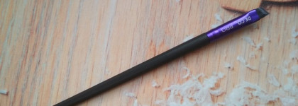 Моя Прелесть: DE.CO. кисть для подводки Pro angled liner. И ее сравнение с тремя аналогами