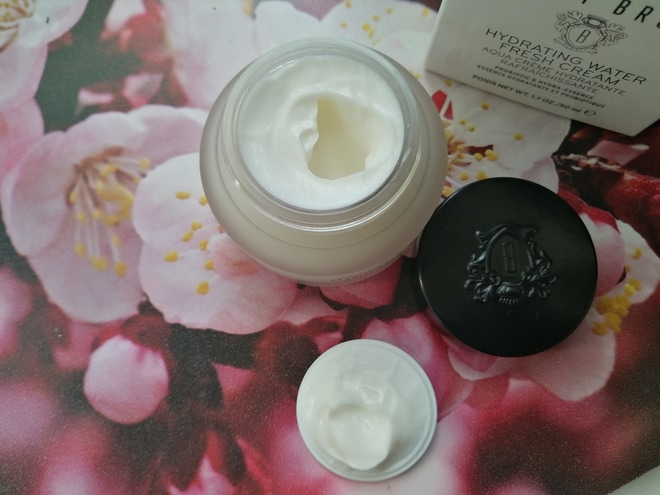 Новинка: Bobbi Brown Hydrating Water Fresh Cream