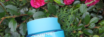 Дневной и ночной кремы Clarins Hydra-Essentiel