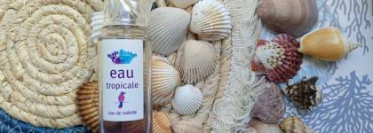 День на пляже. Sisley Eau Tropicale