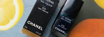 Старенькое из люкса. Chanel Le Vernis Nail Colour в оттенке №679 Vert Obscur