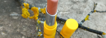 Палитра месяца. L'occitane Fruity Lipstick 010 Nude Infusion