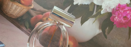 Нота жасмин. Calvin Klein Beauty