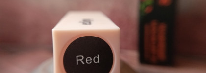 Red Week. Eclipse Beauty Увлажняющий бальзам для губ пробуждающий цвет в оттенке Red