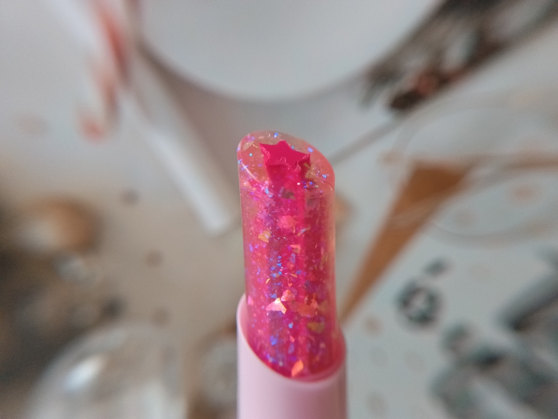 тинт Essence Xmas Kisses Tinting Lipglow