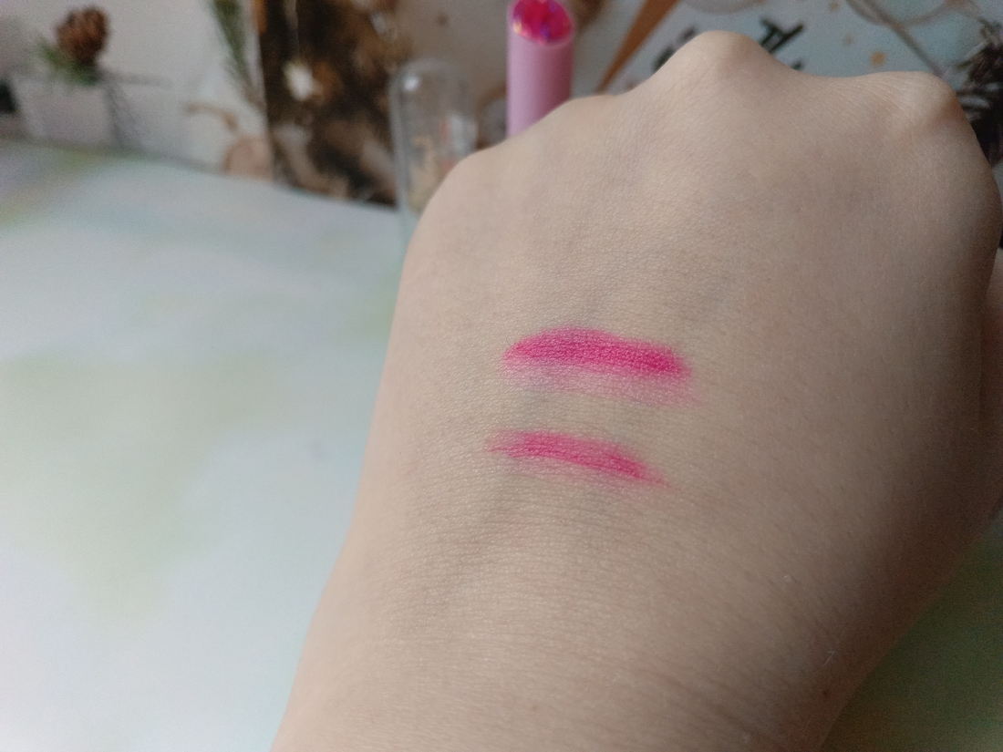 свотчи Essence Xmas Kisses Tinting Lipglow