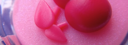 Diamond Are Forever. Essence So Cherry Happy Lip Balm Бальзам для губ в оттенке 01