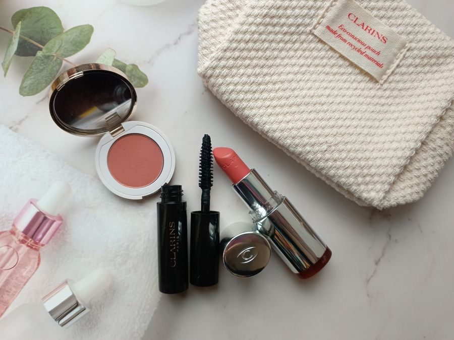 Clarins румяна, тушь и помада