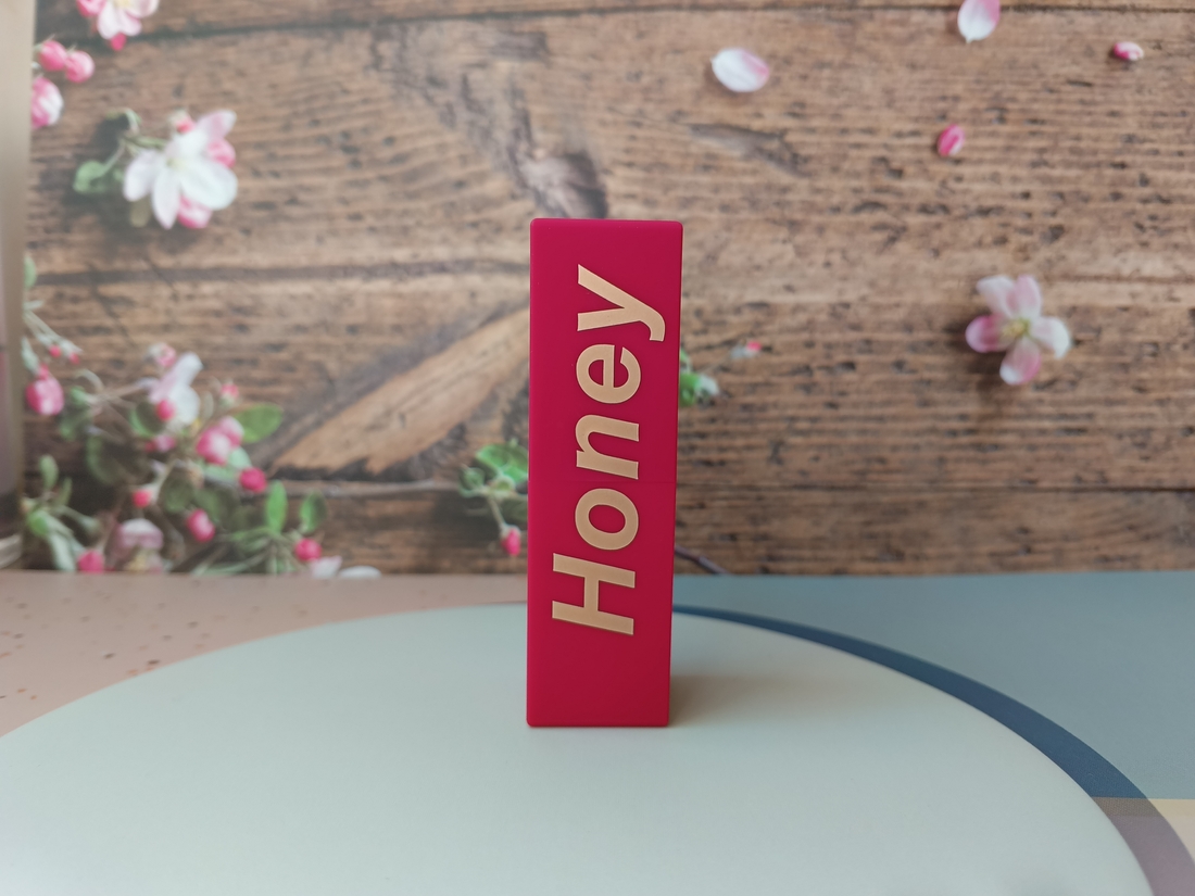 R-Beauty. Stellary Помада для губ My Lip Symbol №02 Honey