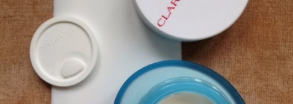 Полный интернационал - уход за лицом: Kodomo Bar Soap - Original Baby, Kelual DS squamo-reducing soothing cream, Belita Camomille Face soothing mask, Clarins hydraQuench cream