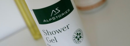 Гели для душа: AlpStories; Bottega Verde; L`occitane