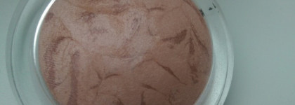 Catrice Luminizing Highlighter