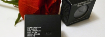 Кремовые тени с эффектом сияния MAC Extra Dimension Eye Shadow