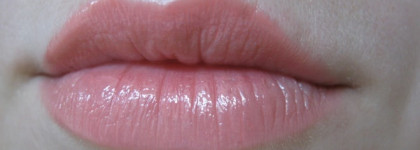Боевой товарищ. Maybelline Shine Lip Gloss 115 Glorious Grapefruit