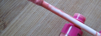 Освежающий. Красный. Flormar Pretty Lip Gloss R827 "Refreshing red"