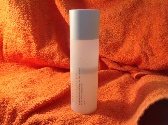Уход с косметикой Innisfree серия White Pore