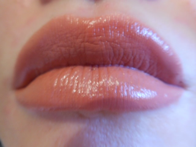 Clinique Стойкая помада для губ Long Last Lipstick № 03 Creamy Nude